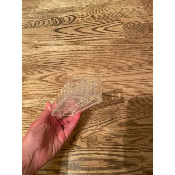 Clear Plastic Lipstick Organizer - Picture 3 of 4